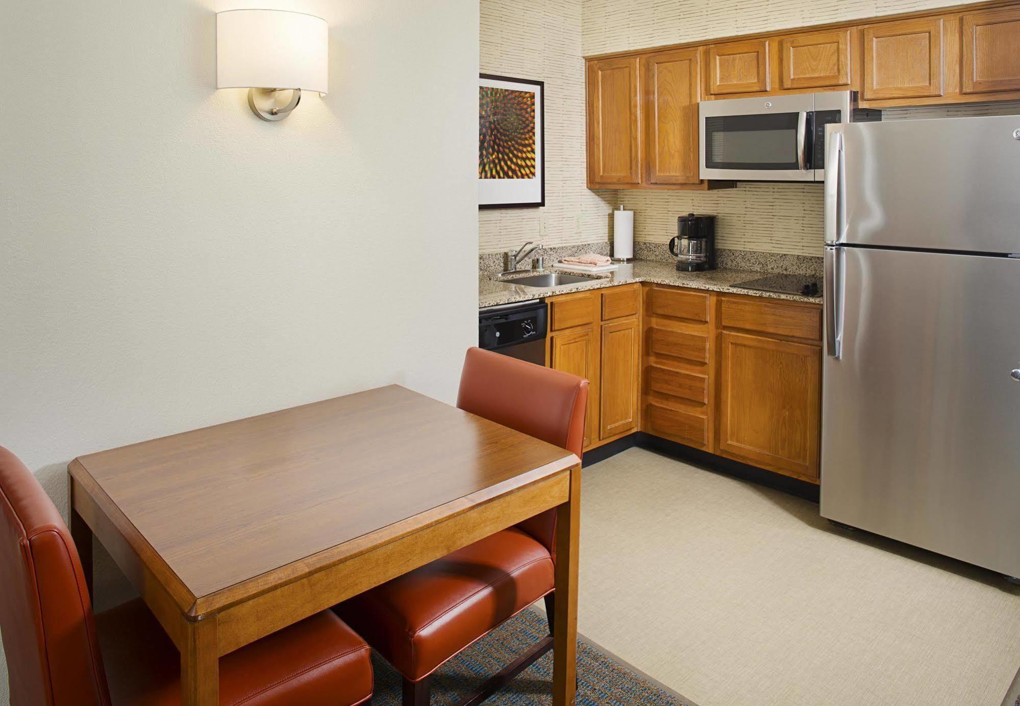 Residence Inn Dallas Park Central Ngoại thất bức ảnh