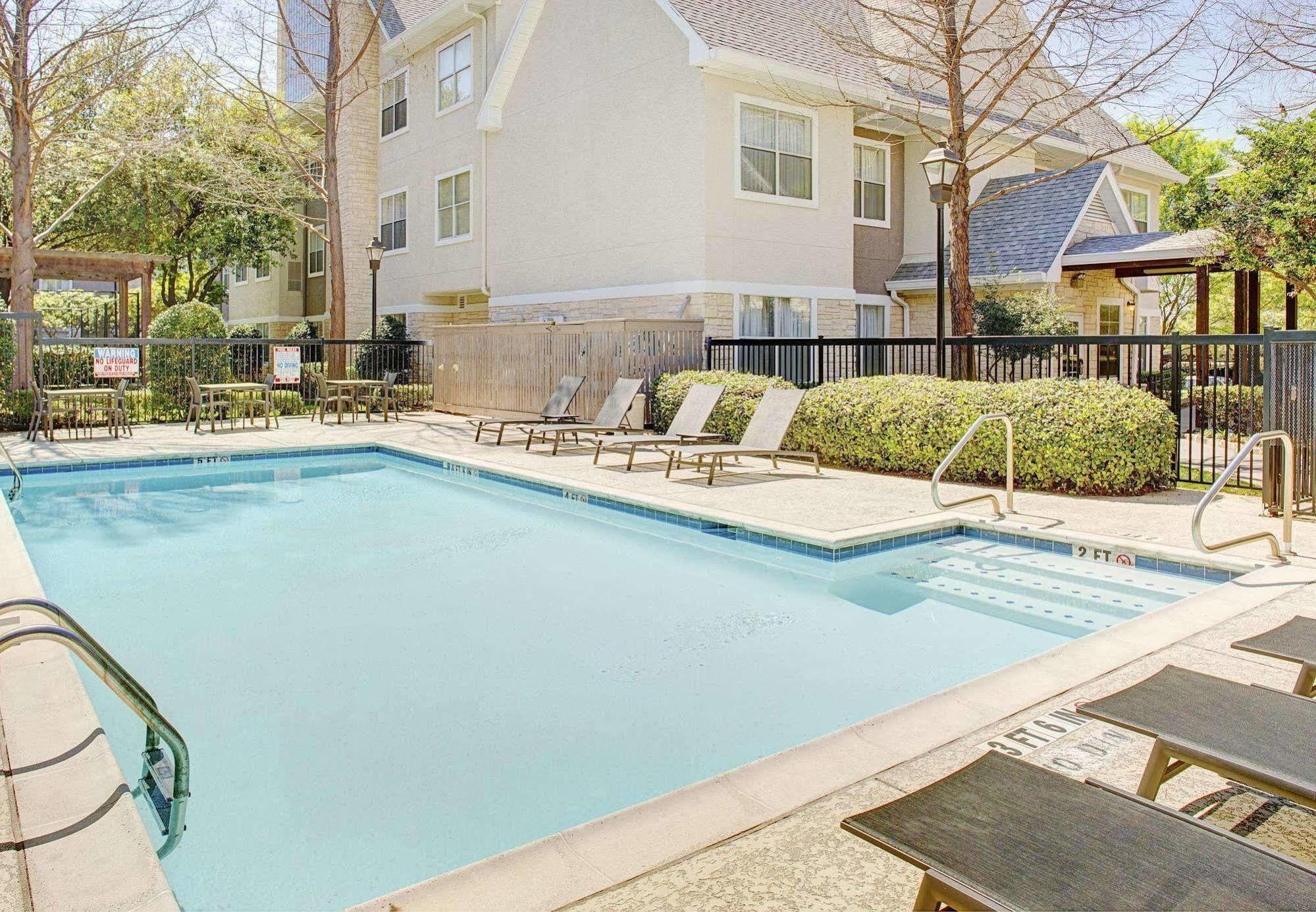 Residence Inn Dallas Park Central Ngoại thất bức ảnh